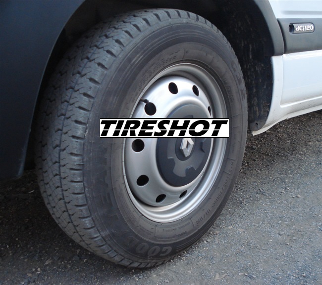 Tire Goodyear G32